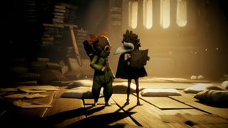 Low und Alone stehen gemeinsam im Zentrum einer Lichtquelle in Little Nightmares 3 – einer der wenigen sicheren Orte im Spiel