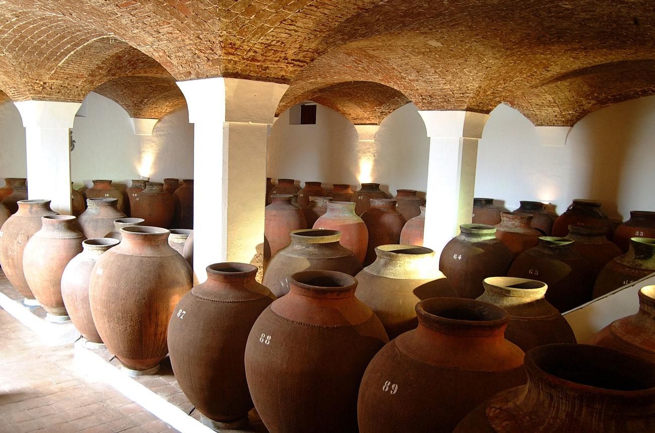 Alentejo amphorae talha