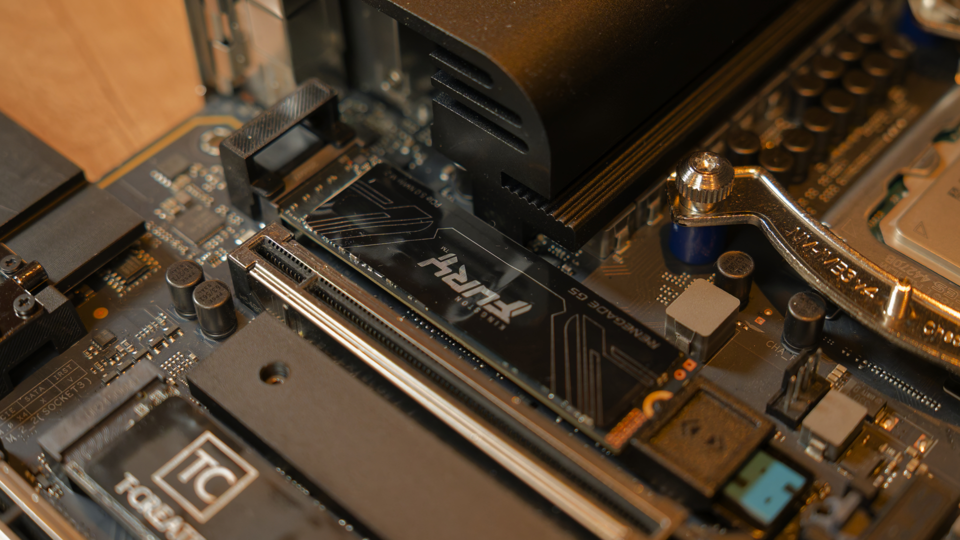 Antec Flux Pro Noctua-Edition