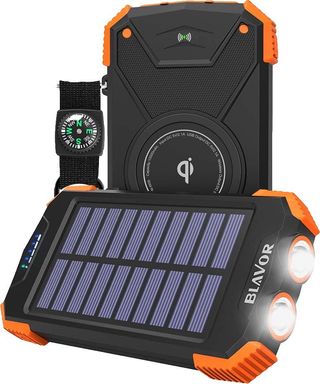 Blavor Solar Power Bank Cropped