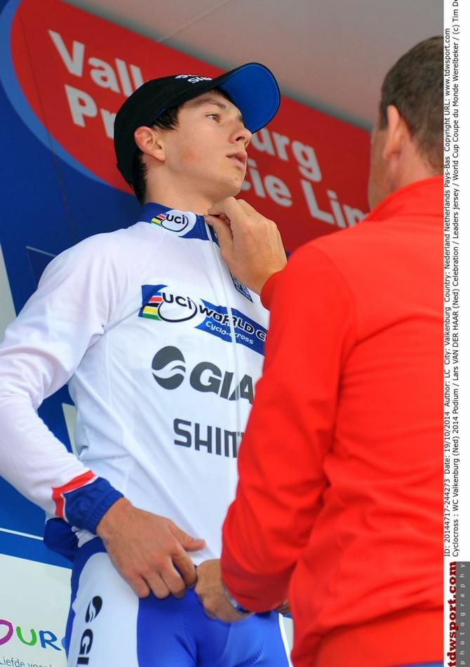 Lars van der Haar (Giant-Shimano) in white as leader of the World Cup