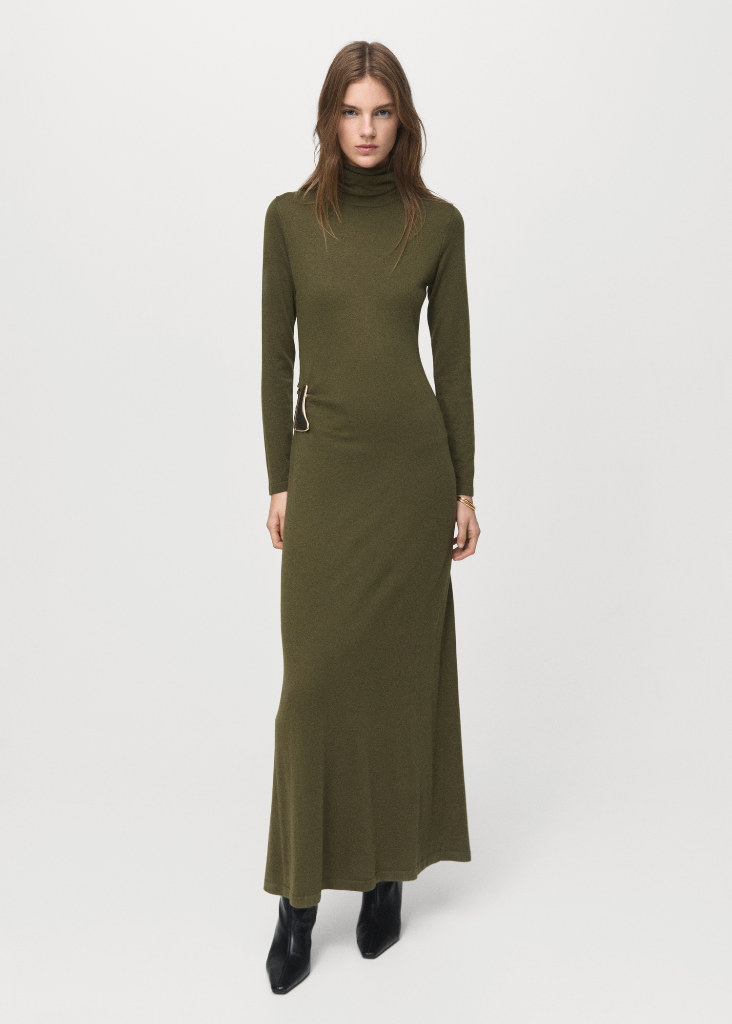 Turtleneck Knitted Dress With Brooch - Women | Mango Usa