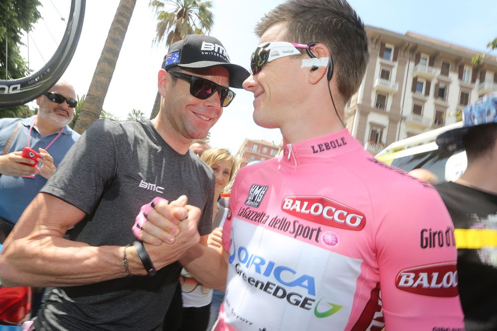 Simon Clarke in the pink jersey