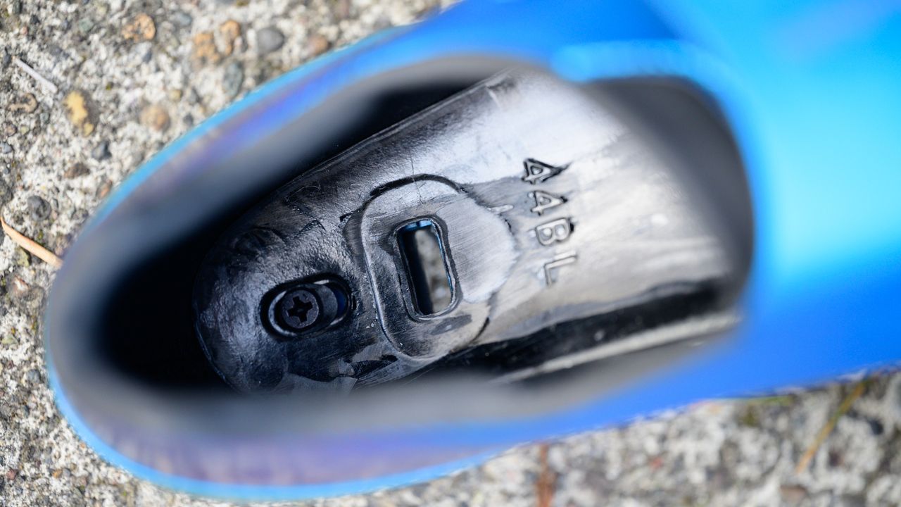 Shimano S-PHYRE RC903 carbon sole vent