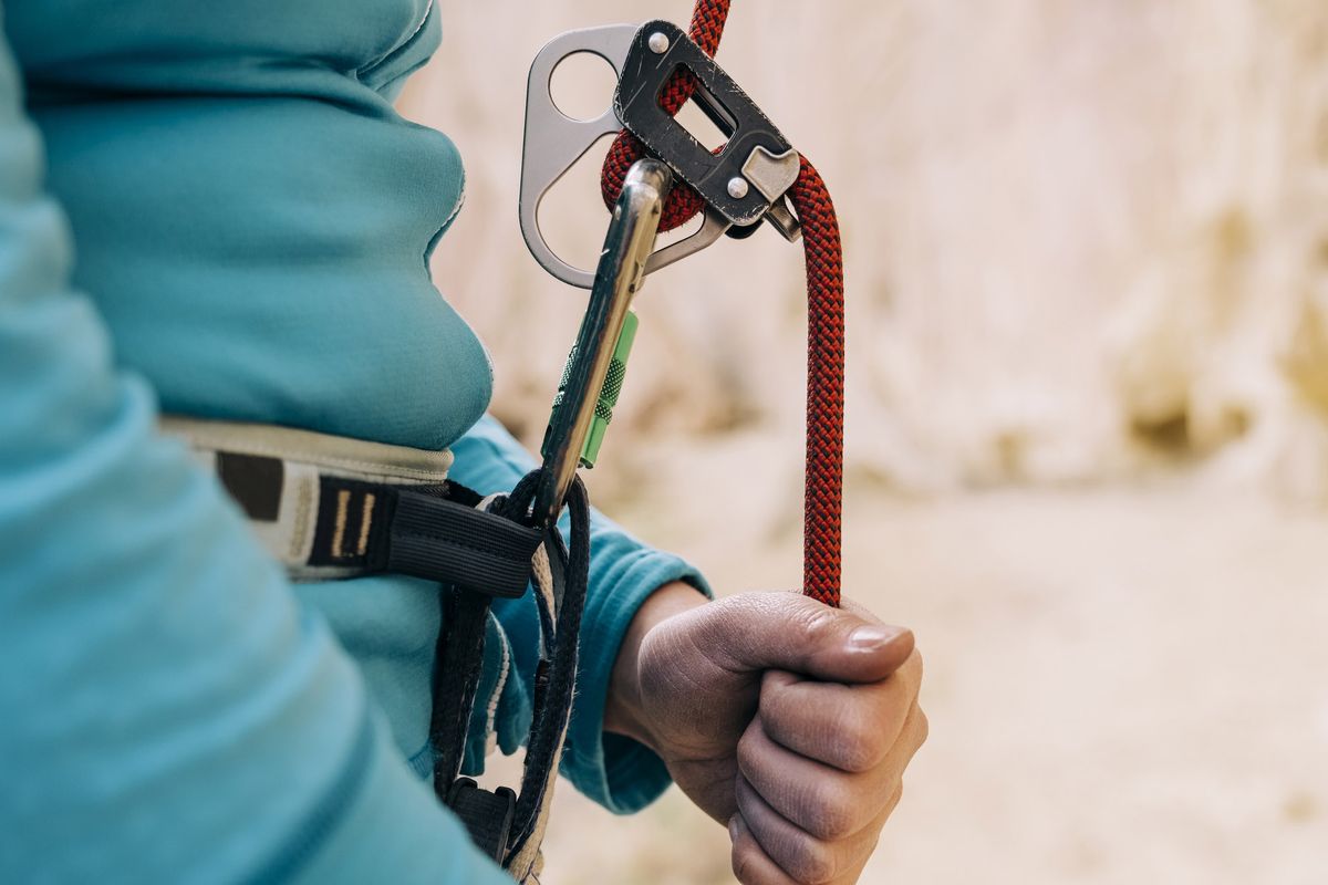 Types of belay device: tools that keep us safe on the crags | Advnture