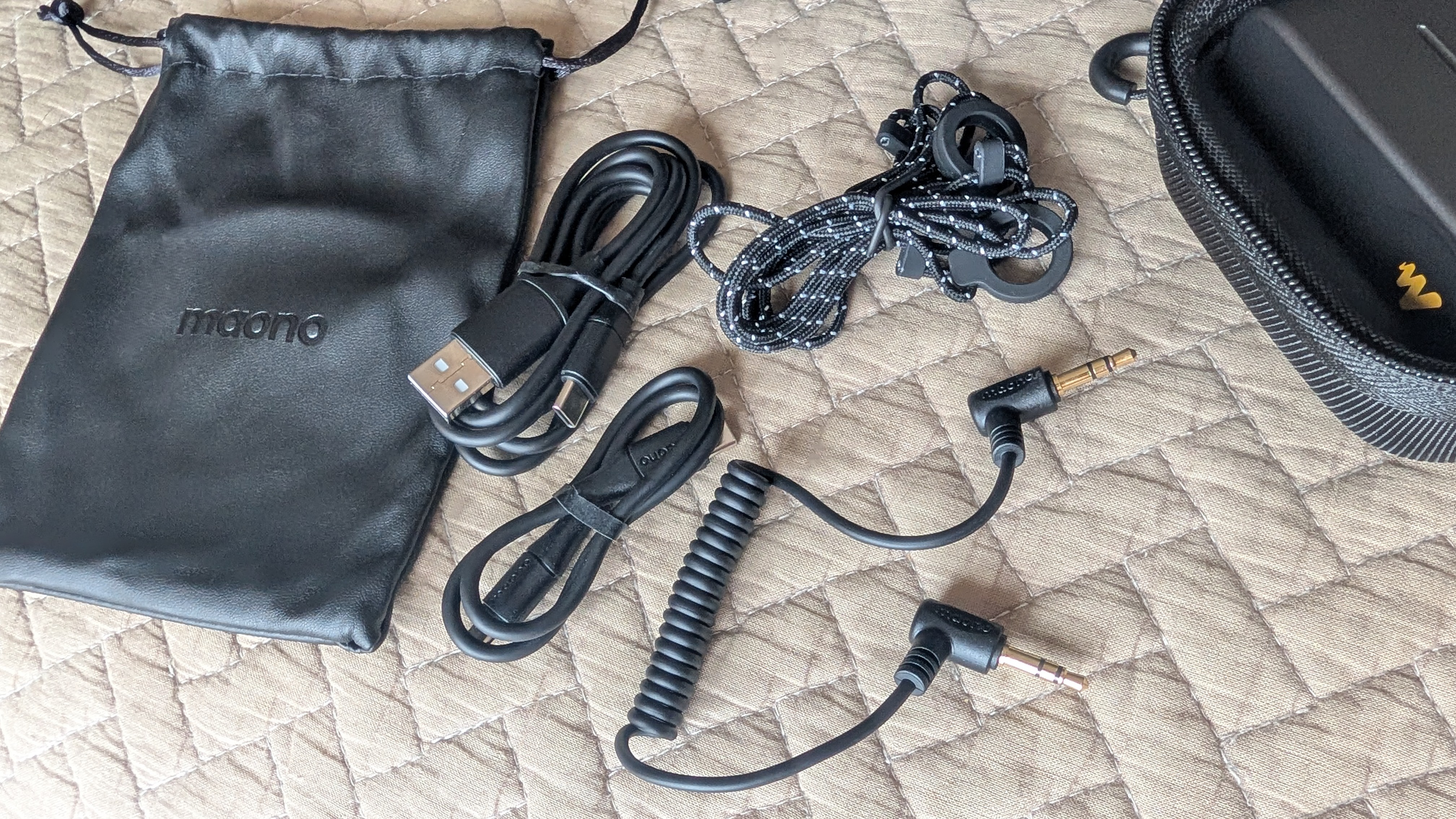 Maono T5 Wave combo kit Wireless Lavalier Microphone for iPhone/Android/Camera/PC