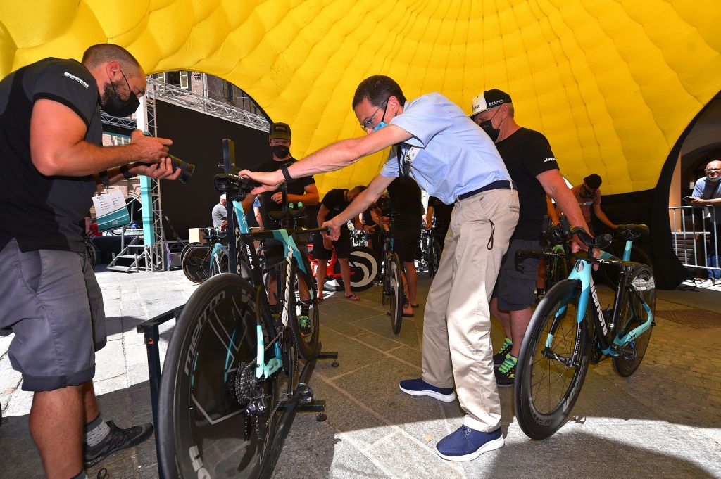 CUNEO ITALY JULY 02 UCI bikes size and weight control at start during the 32nd Giro dItalia Internazionale Femminile 2021 Stage 1 a 267 Individual Time Trial stage from Fossano to Cuneo 540m Bianchi Bike GiroDonne UCIWWT on July 02 2021 in Cuneo Italy Photo by Luc ClaessenGetty Images