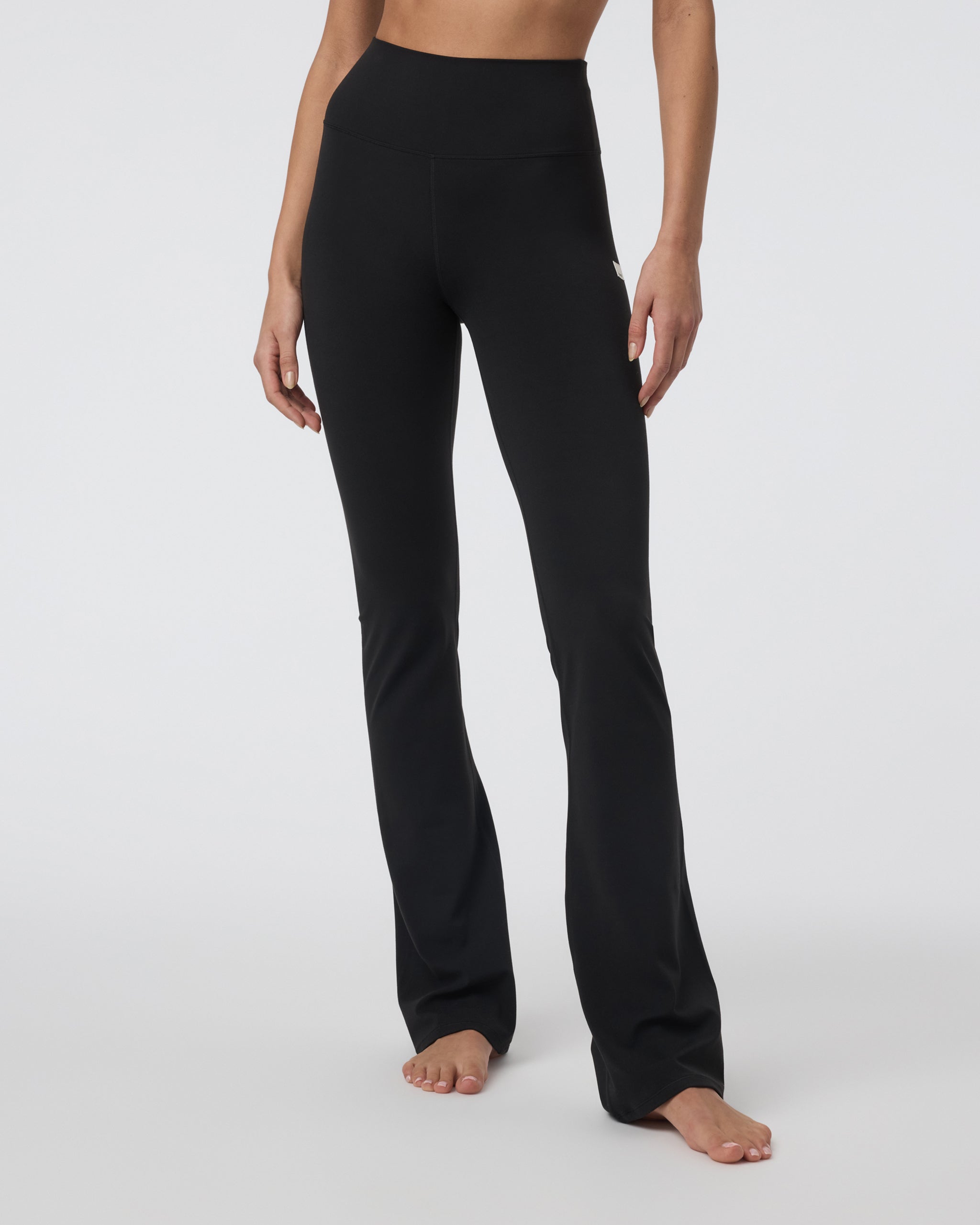 Vuori Allthefeels&trade; Slim Flare - Black - Xxs