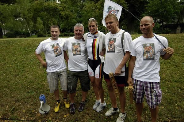 Hanka Kupfernagel (Germany) and fans.