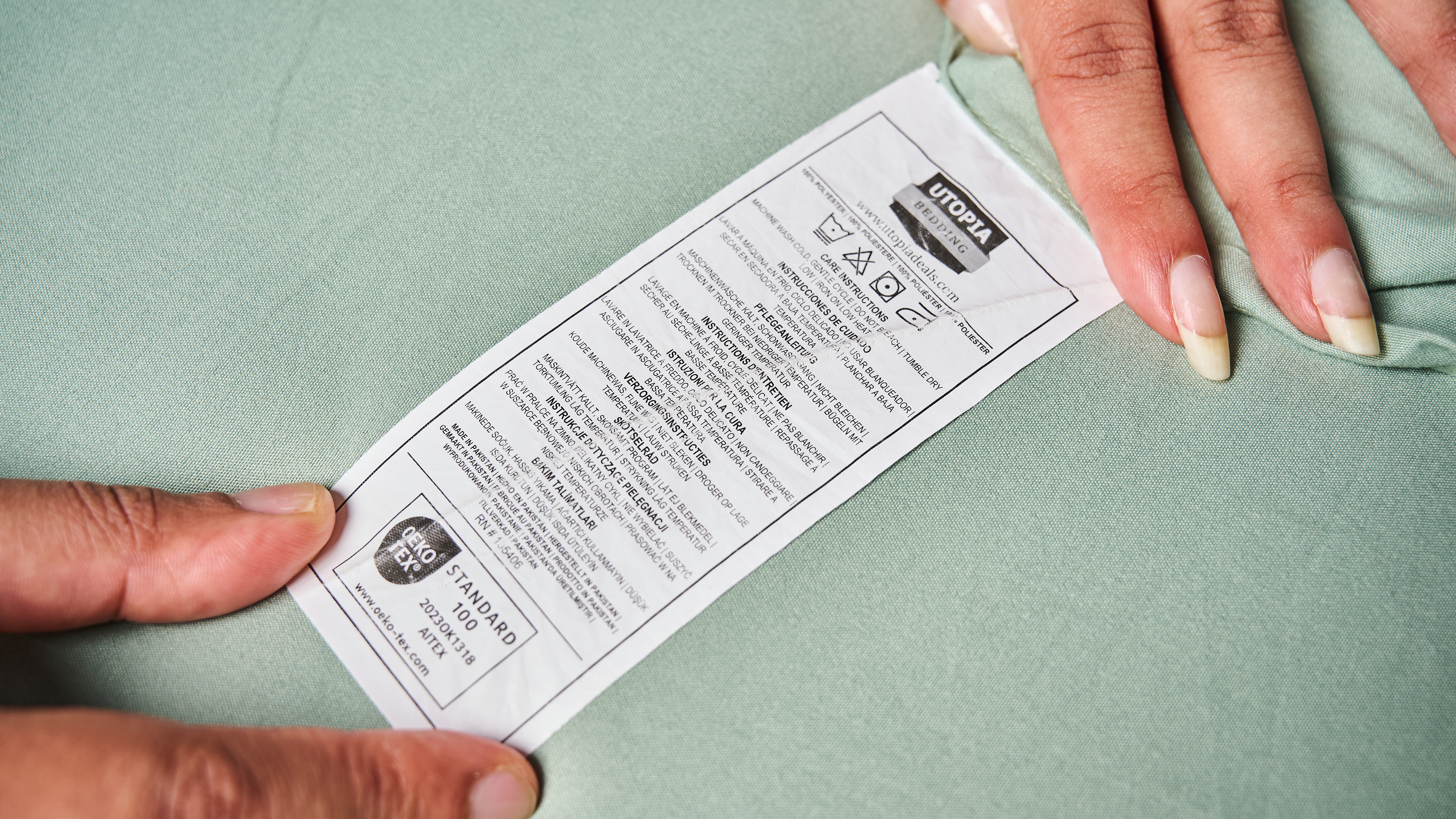 Utopia Bedding Sheet set care label close-up shot