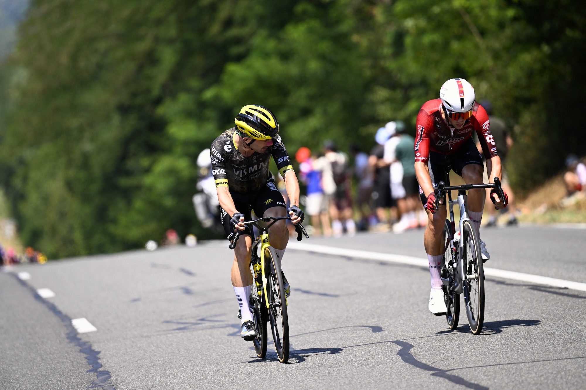 Dutch Huub Artz of Lotto Intermarche and Belgian Victor Campenaerts of Team Visma-Lease a Bike pictured in action during stage 6 of the 2026 Tour de France cycling race, a stage of 186 km from Pau to Gavarnie-Gedre, on Thursday 09 July 2026. The 113th edition of the Tour de France starts on Saturday 4 July in Barcelona, Spain, and will finish in Paris, France on the 26th of July. BELGA PHOTO POOL TOMAS SISK (Photo by POOL TOMAS SISK / BELGA MAG / Belga via AFP)