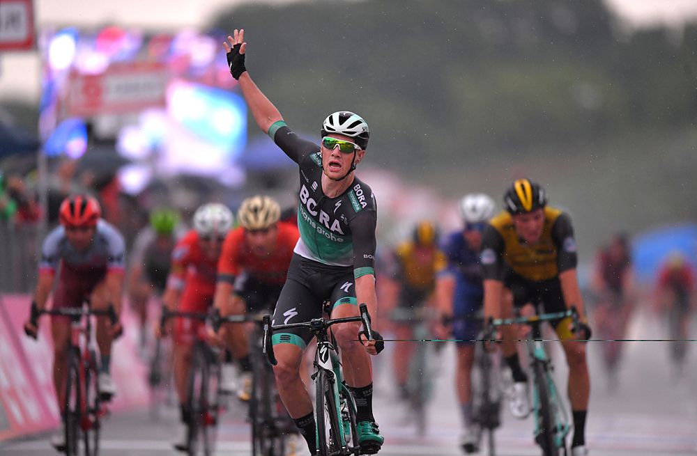 Sam Bennett (Bora-Hansgrohe) wins stage 12 at the Giro d'Italia