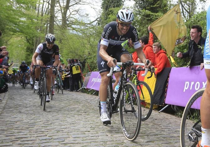 Tom Boonen (Omega Pharma - QuickStep) leads Fabian Cancellara (Trek Factory Racing)
