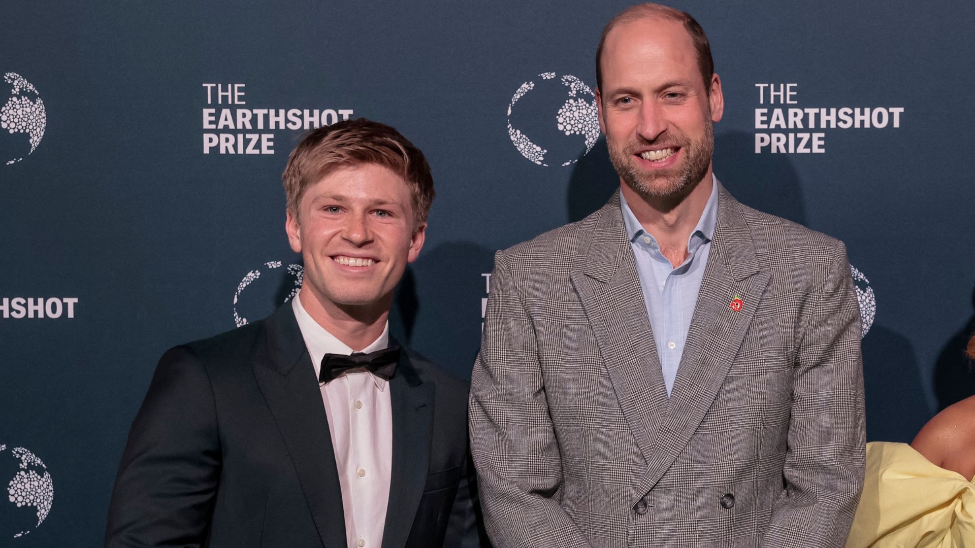 Robert Irwin and Prince William pose at the 2024 Earthshot Prize Awards in Cape Town on November 6, 2024