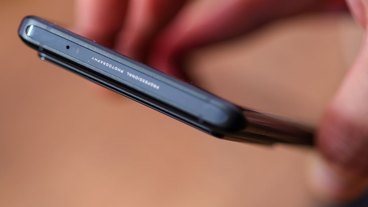 A Photo of the Vivo X80 Pro 5G smartphone