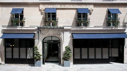 Hotel Bachaumont, Outside