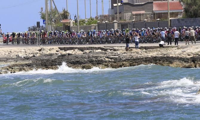 The Giro peloton in action during stage 6