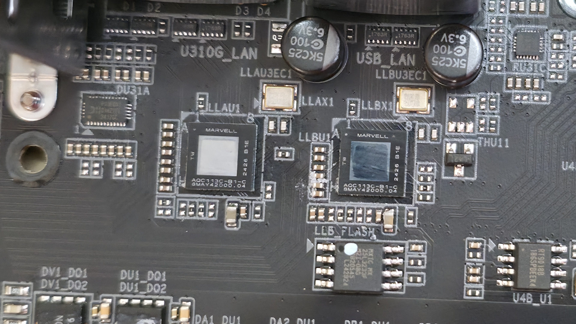 Gigabyte X870E Aorus Xtreme AI Top - IC's