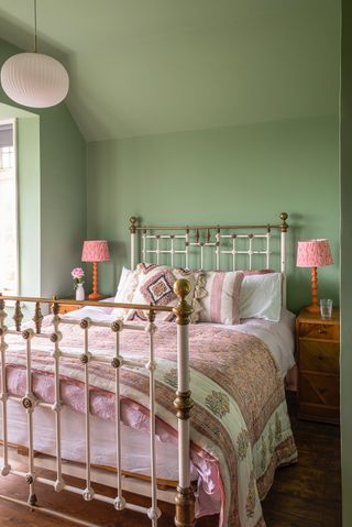 Green and pink bedroom