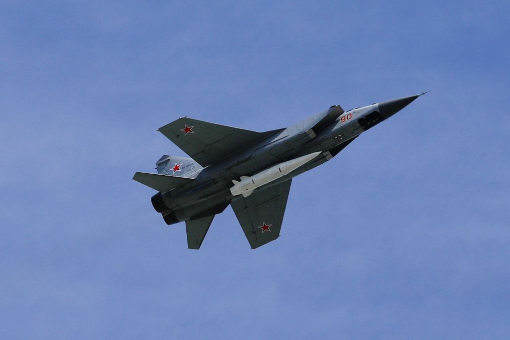 Russian MiG-31K armed with a Kinzhal hypersonic missile