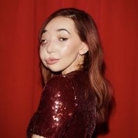 Nikki Lilly's avatar
