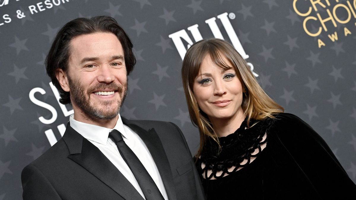 It Doesnt Feel Right Yet. Kaley Cuocos Manager Originally Tried To Hook Her Up With Tommy Pelphrey Right After Her Divorce It Doesnt Feel Right Yet. Kaley Cuocos Manager Originally Tried To Hook Her Up With Tommy Pelphrey Right After Her Divorce