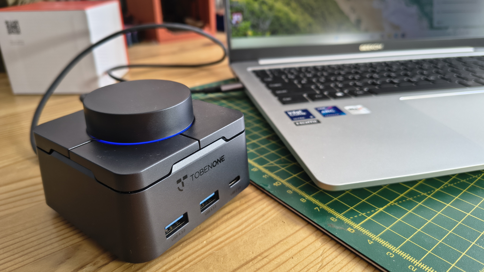 TobenONE UDS060 11-in-1 USB-C Docking Station