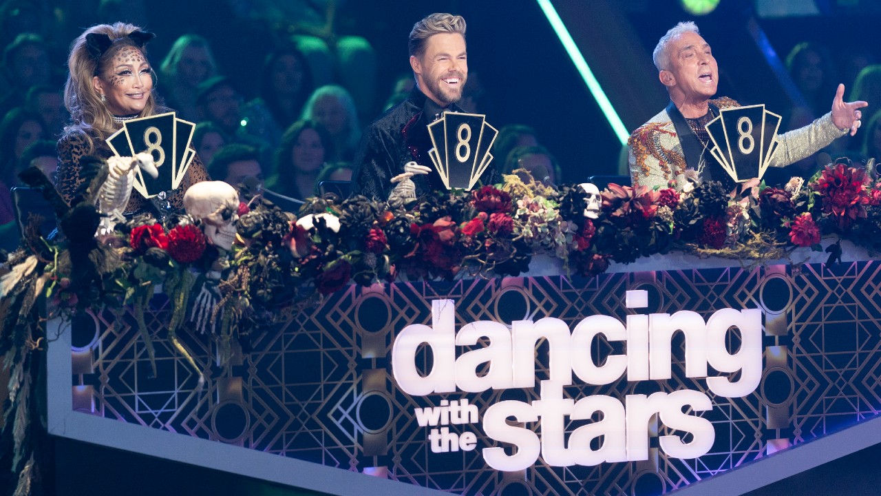 Dancing With The Stars Fans Wanted A Different Contestant Eliminated On Halloween Night, But Here's Why I Totally Disagree