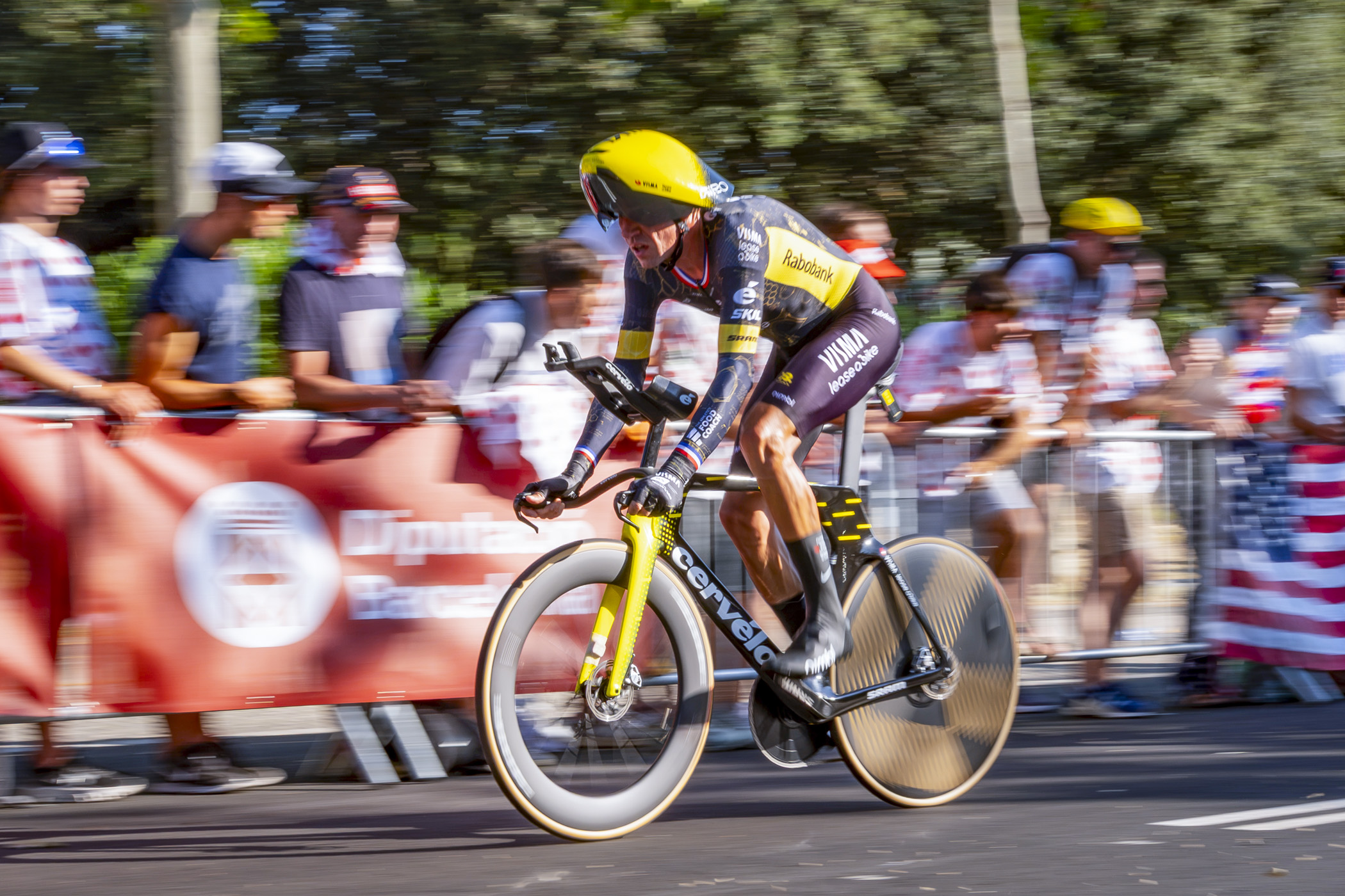 BARCELONA, SPAIN - JULY 4: Bruno Armirail of France and Team Visma - Lease a Bike competes during the 113th Tour de France 2026, Stage 1 a 19.6km team time trial stage from Barcelona to Barcelona / #UCIWT / on July 04, 2026 in Barcelona, Spain. (Photo by Alberto Gardin/Eurasia Sport Images/Getty Images)
