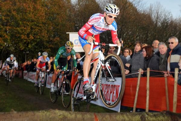 Kevin Pauwels takes flight over the logs