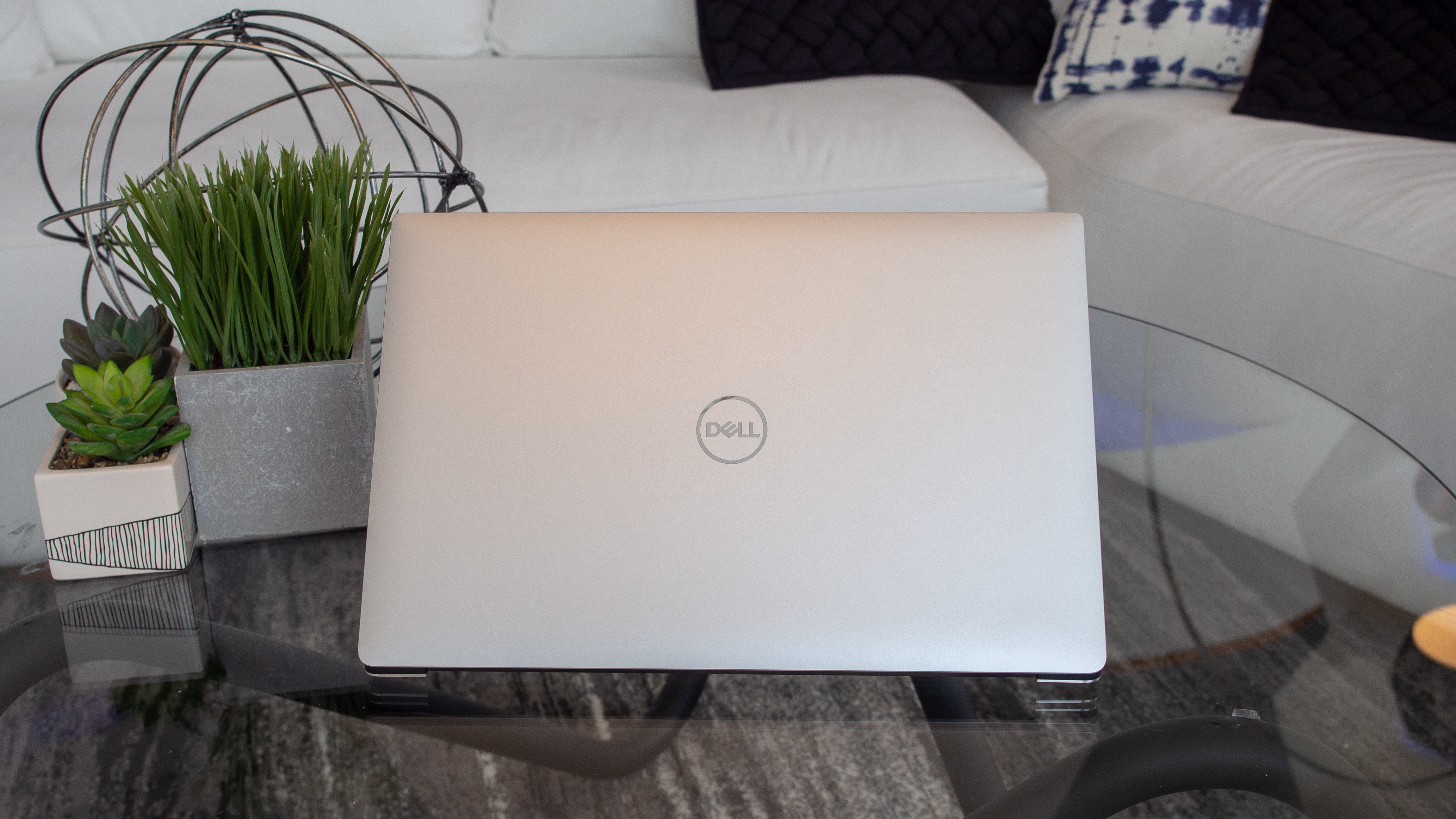 Dell XPS 15 (2019) lid