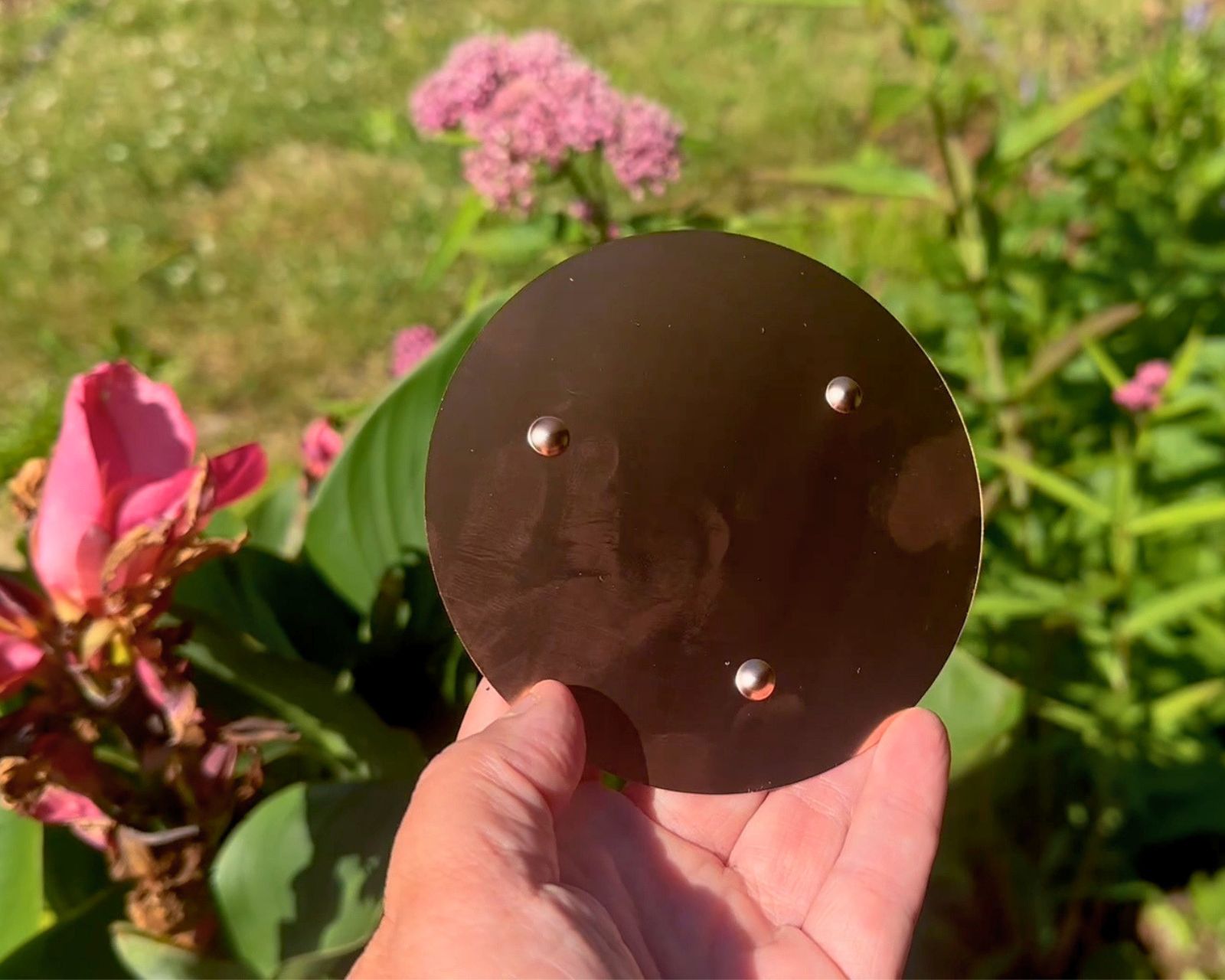 Mellbree Bird Bath Copper Disc Prongs