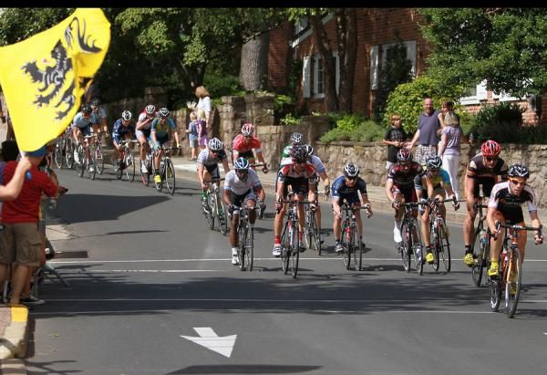 The Lion of Flanders watches over the pack as they take a breather coming down a small hill.