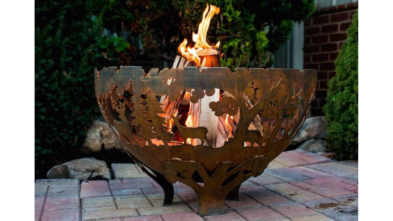 Peaktop Outdoor Garden Patio Round Bowl vs Fallen Fruits Oxidised Rust Effect Woodland Fire Pit