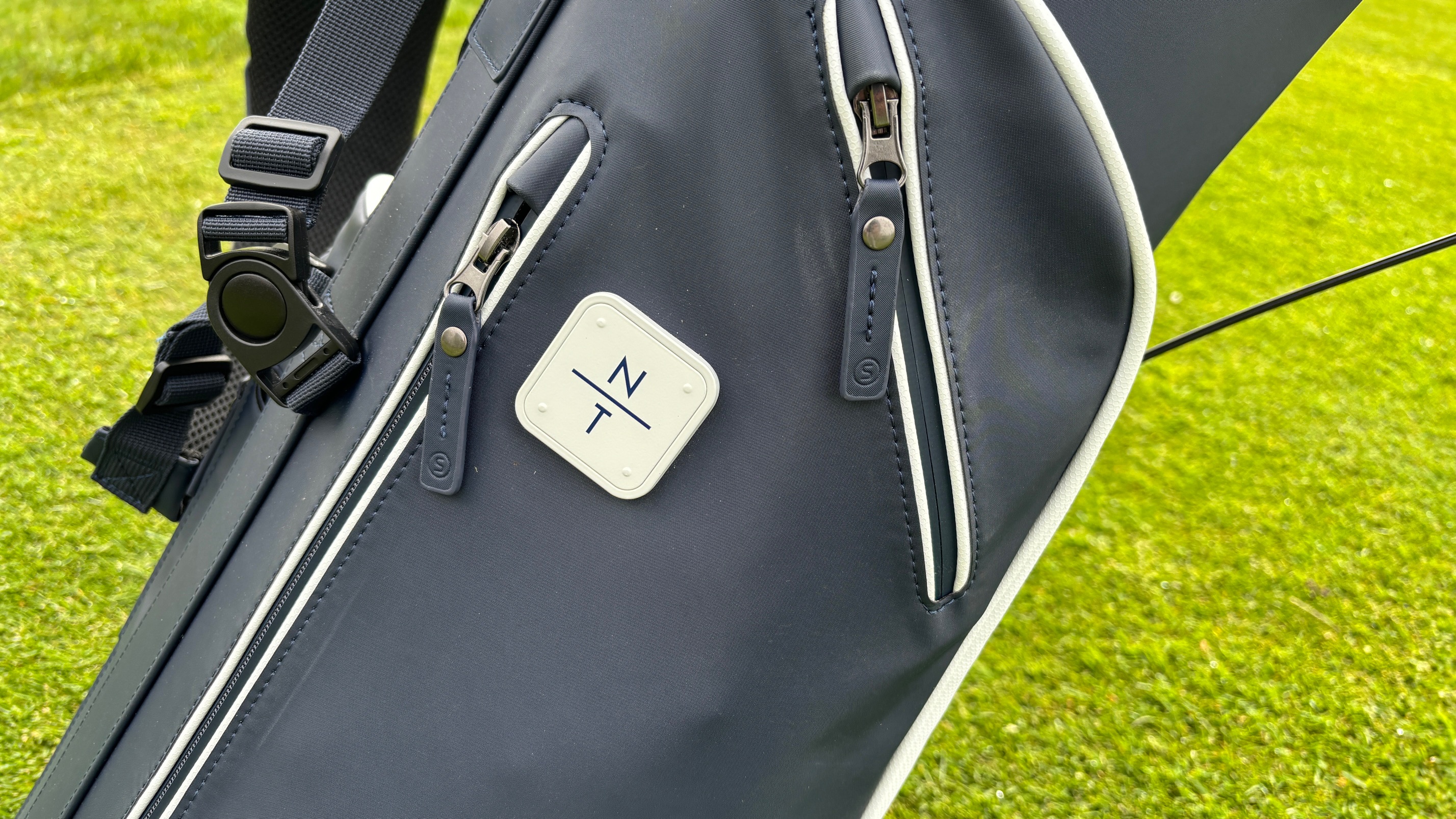 Stitch SL2 Fadeaway Golf Bag Review | Golf Monthly