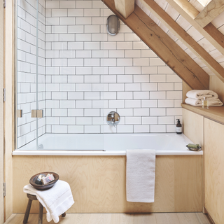 exposed beam minimalist bathroom