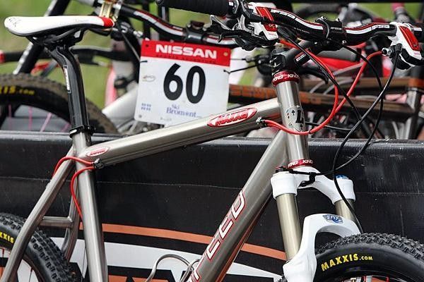 The Ocoee features Litespeed's heavily shaped GET2 double-butted titanium tubeset.