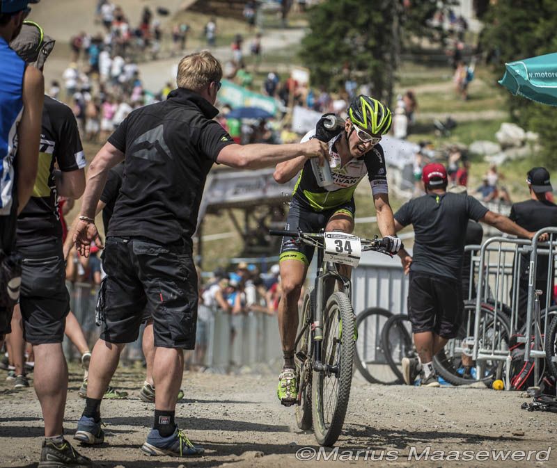 Ondrej Cink (Multivan Merida Biking Team) takes on water