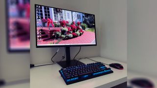 Alienware AW2726DM
