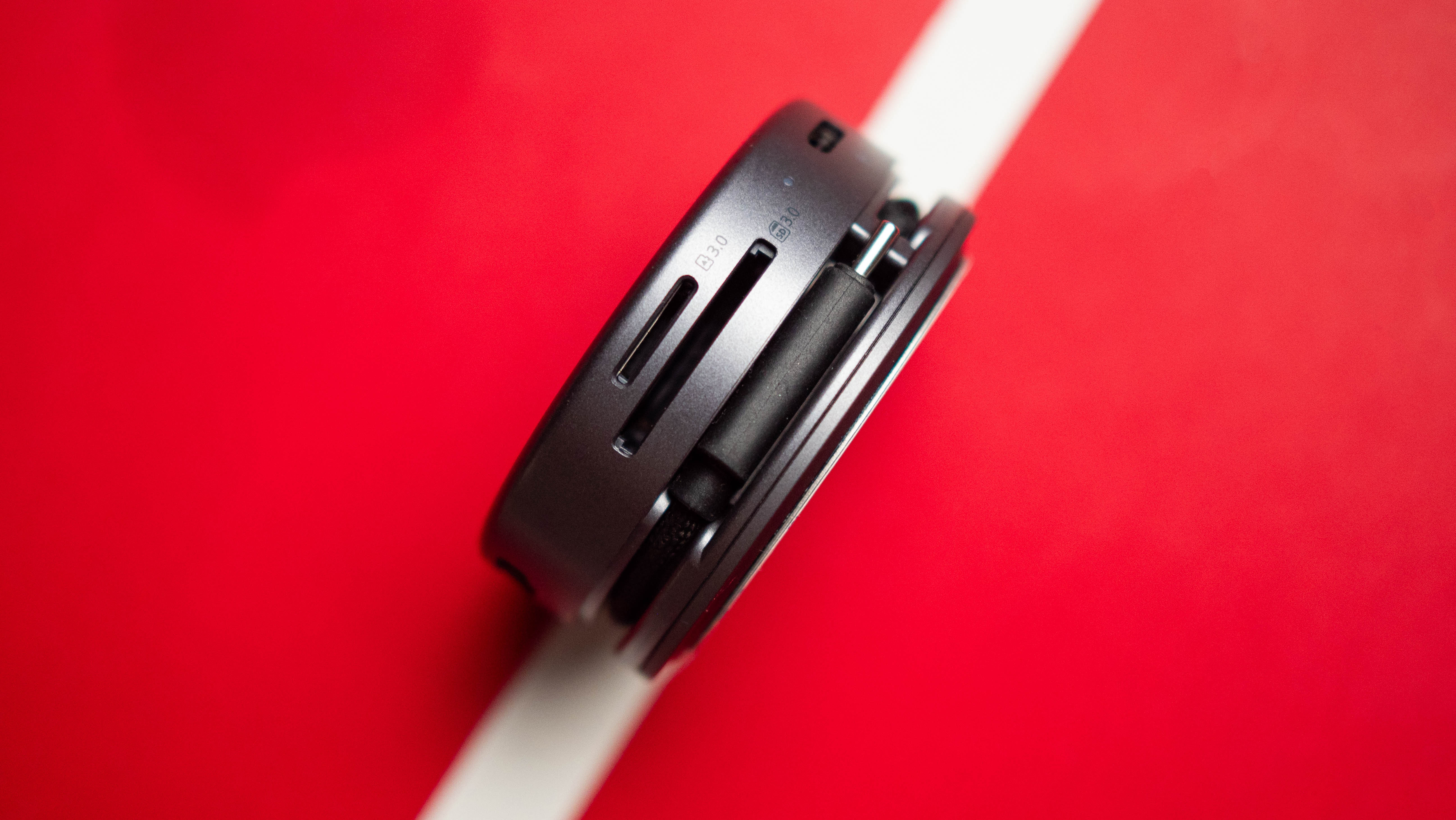 Satechi OntheGo 7-in-1 USB-C Hub testing on Android Central