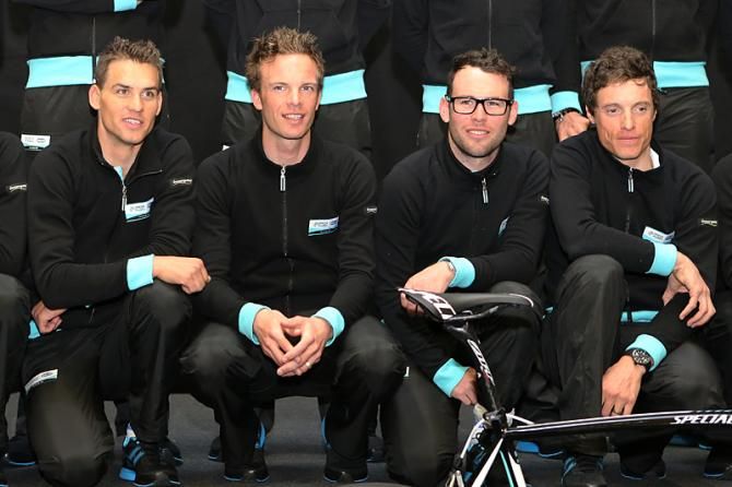 Stybar, Keisse, Cavendish and Chavanel in the front row