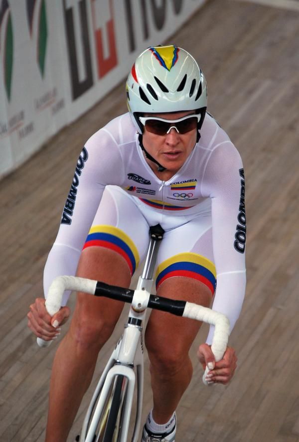 Maria Luisa Calle takes on the flying lap