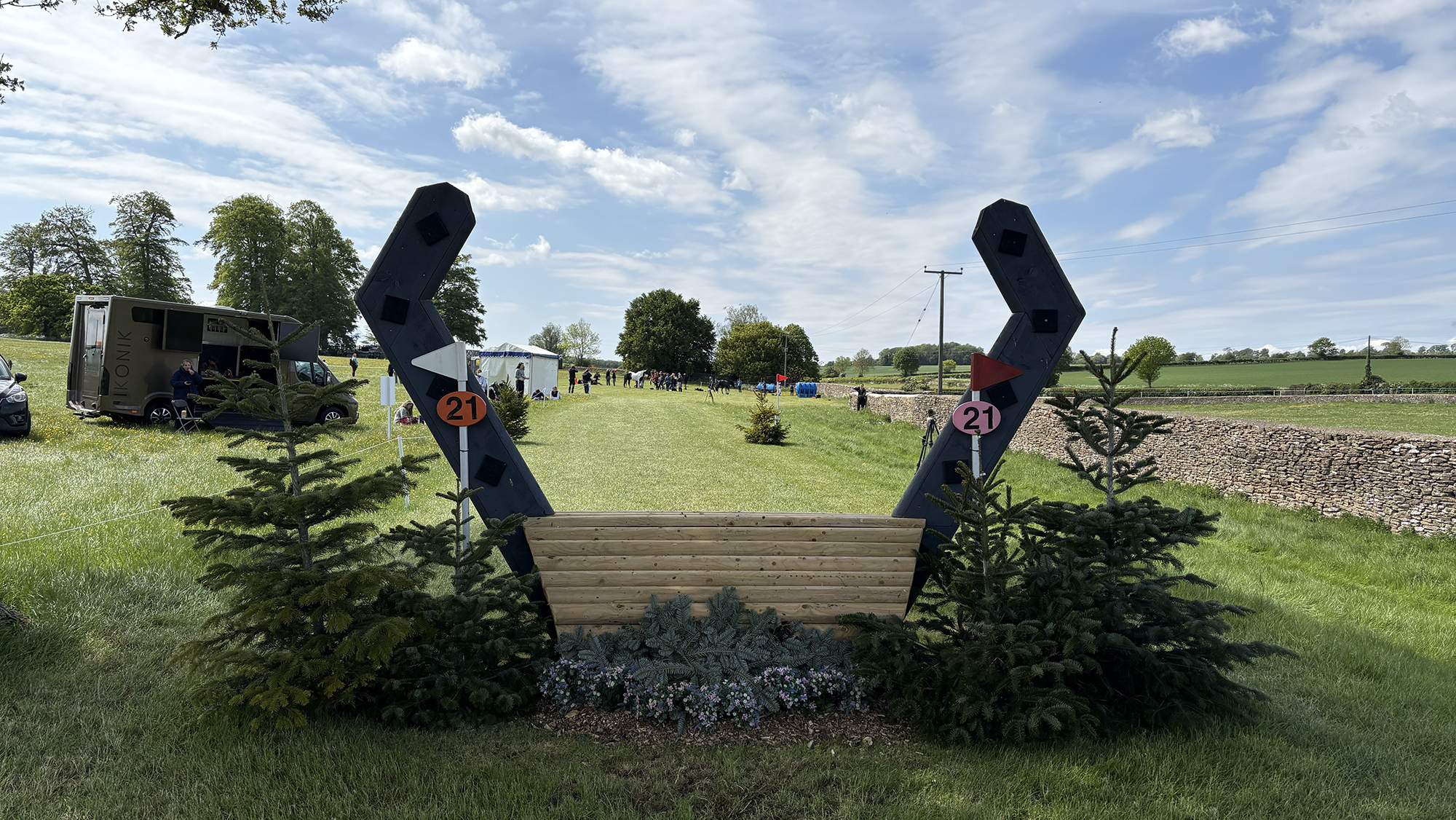 BE90 Badminton grassroots course 2026 fence 21