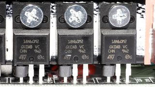 be quiet! Straight Power 11 550W Platinum Main FETs and primary transformer