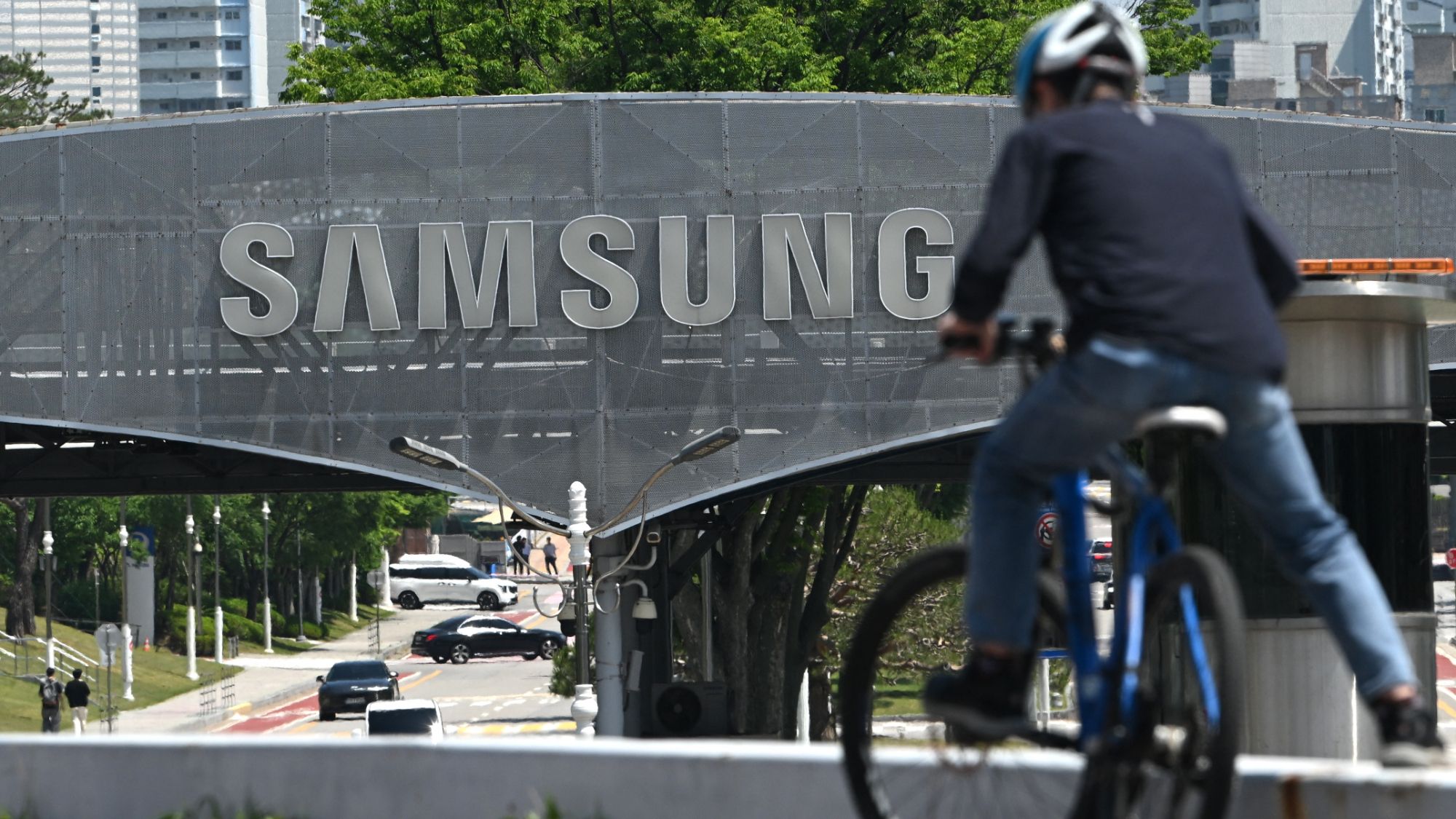 Samsung $400,000 worker bonuses near approval after clearing…