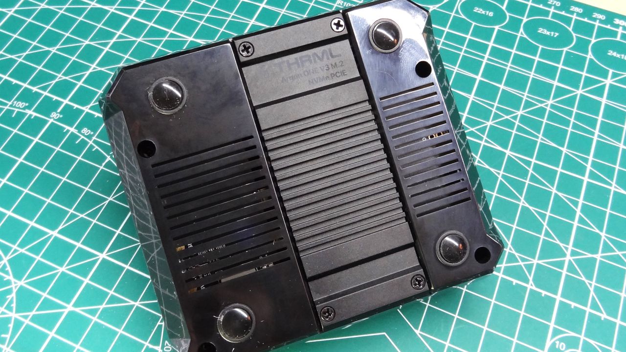 Argon ONE V3 M.2 NVMe PCIe Case