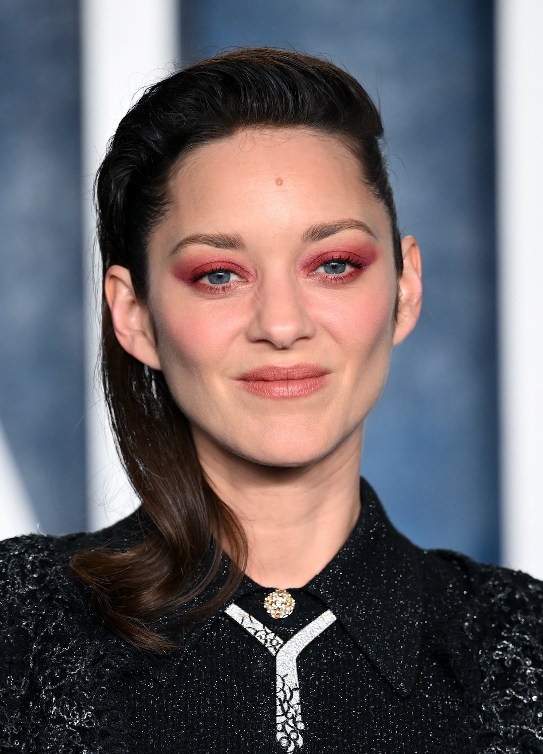 Marion Cotillard attends the 2023 Vanity Fair Oscar Party hosted by Radhika Jones at Wallis Annenberg Center for the Performing Arts on March 12, 2023 in Beverly Hills, California