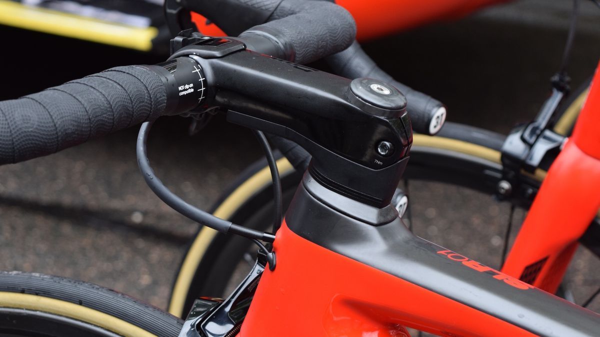 The Teammachine SLR01 also features a new stem, with the fastening bolts to the rear of the face plate
