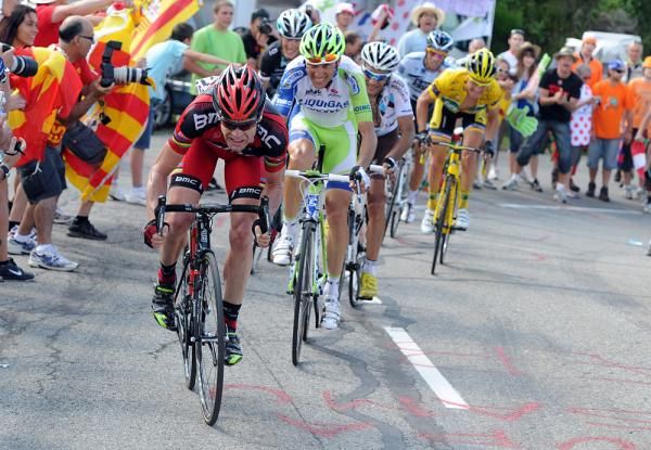 Cadel Evans (BMC) puts in an attack.