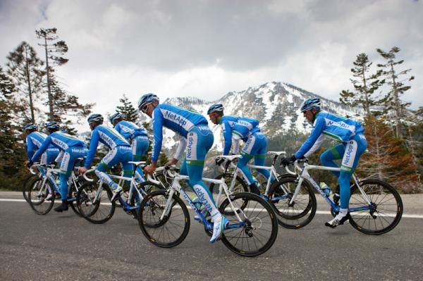 The NetApp team out for a Saturday stroll.